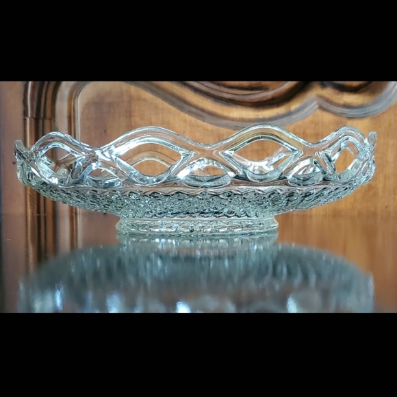 1950s Lace Edge Clear 8" Shallow Bowl by Imperial Glass - Picture 3 of 8